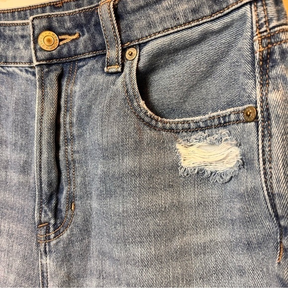 American Eagle Women Jeans Size 4 Extra Short Distressed Mom Straight Distressed - Picture 3 of 11